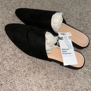 New with tags slip on shoes
